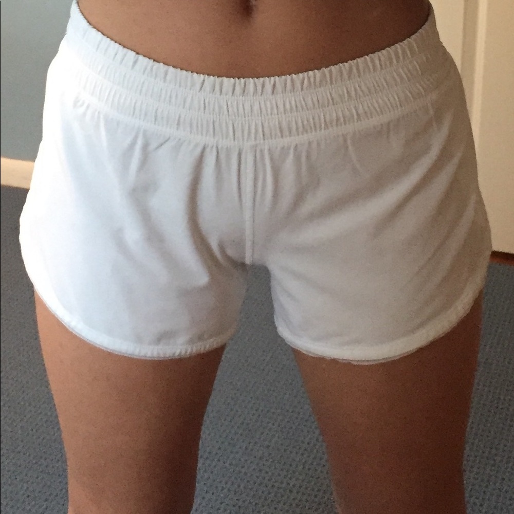 Lululemon Seek the Heat Short